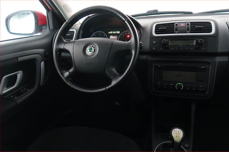 Škoda Fabia (2008) Ambition 1.4 TDI, nová STK - fotka 7 z 14