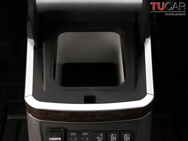 Toyota Sienna (2026) Platinum 2.5 HEV AWD - fotka 62 z 76