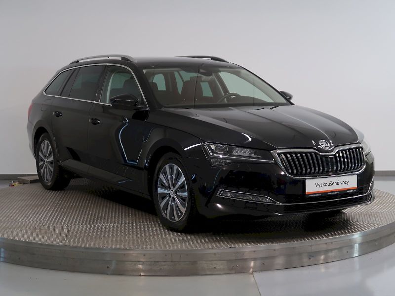 Škoda Superb (2023) STYLE 2.0TDI 110KW DSG - fotka 6 z 43