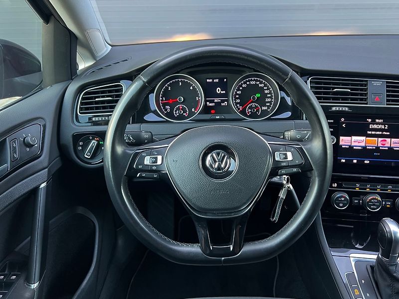 Volkswagen Golf 2.0 TDI-DSG-HIGHLINE - fotka 23 z 45