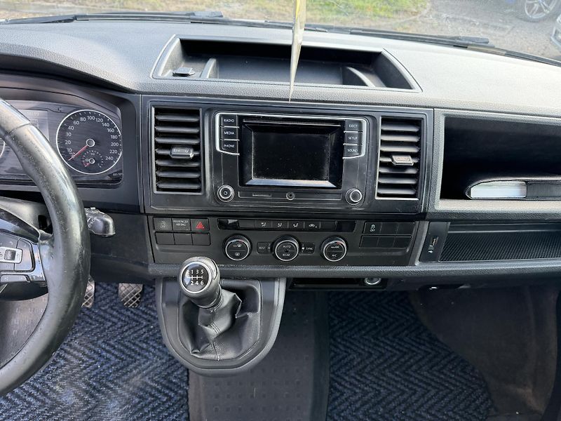 Volkswagen Caravelle 2.0 TDI 4x4 LONG 9 MIST - fotka 16 z 19