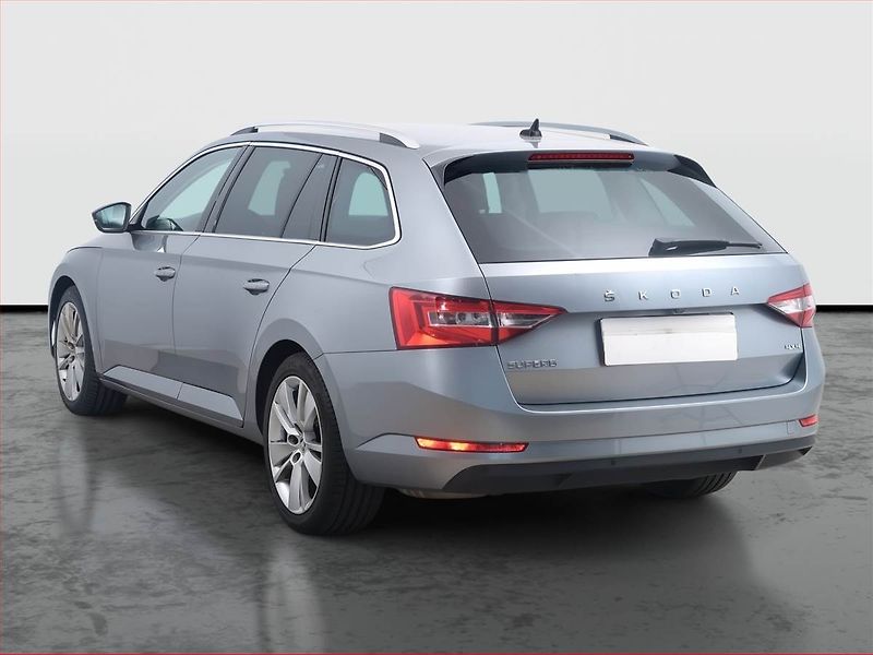 Škoda Superb (2019) Style Plus 2.0 TDI - fotka 4 z 16