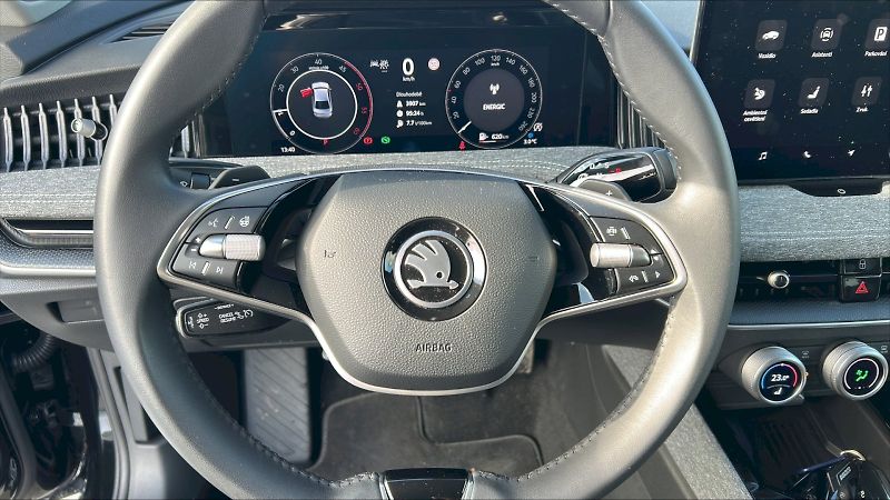 Škoda Superb (2024) SELEC TD 110/2.0 A7F - fotka 20 z 30