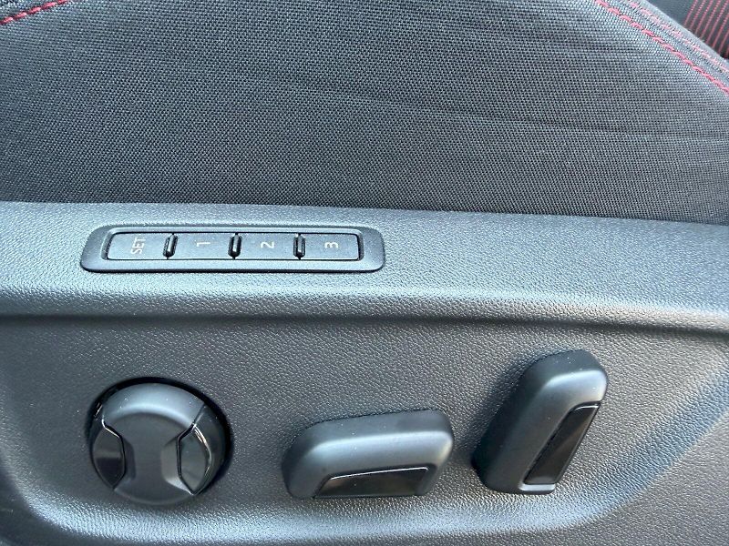 Škoda Karoq (2019) 1.5 TSI 110kW Style VarioFlex - fotka 6 z 35