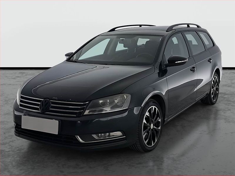 Volkswagen Passat (2011) Comfortline 2.0 TDI, po STK - fotka 2 z 18