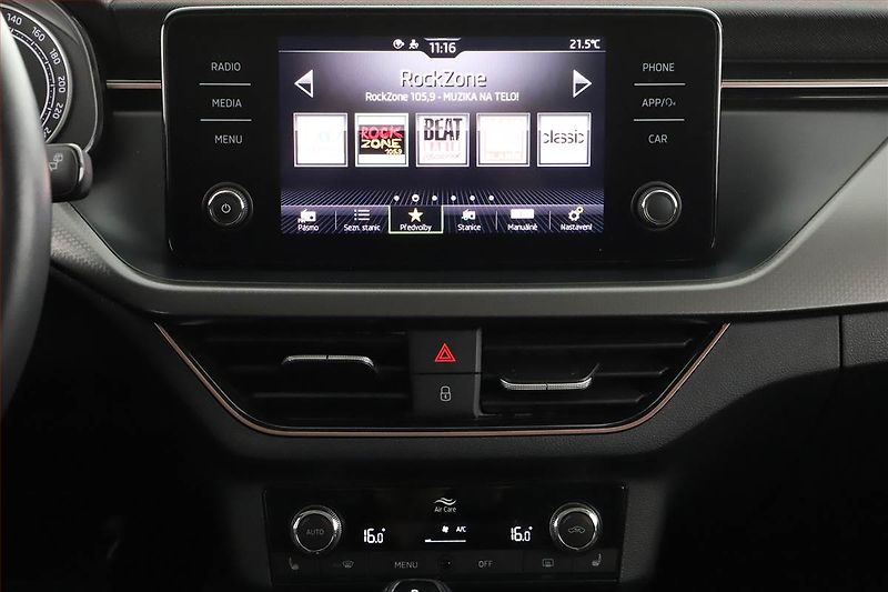 Škoda Scala (2023) Style 1.0 TSI, Automat, ČR - fotka 11 z 16