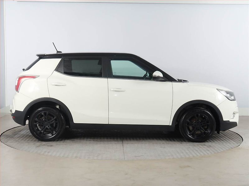 SsangYong Tivoli (2016) 1.6 e-XDi, Tempomat - fotka 6 z 16
