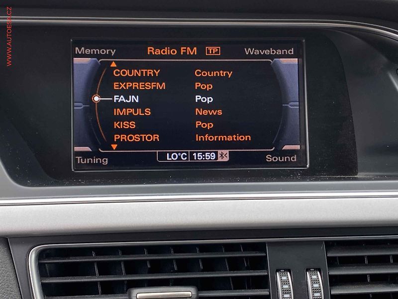 Audi A4 (2015) 2.0 TDi quattro, AT, bixen - fotka 17 z 21