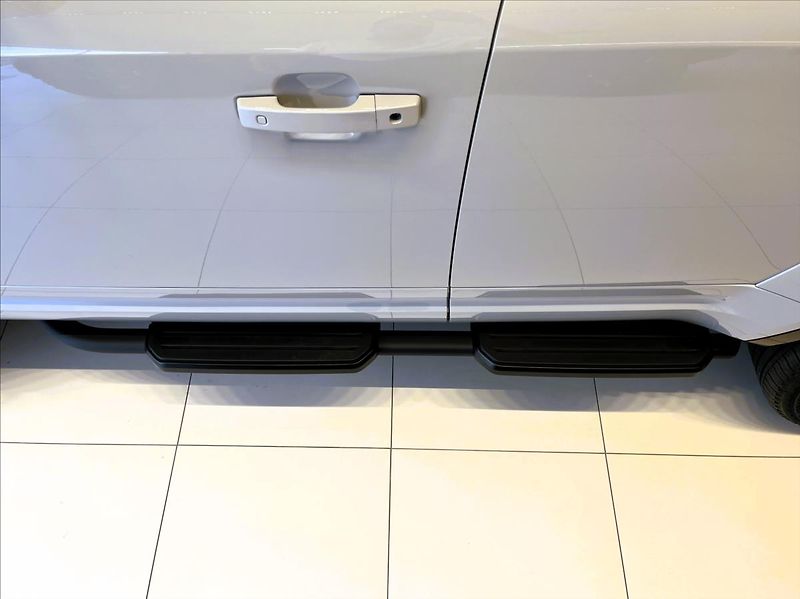 Land Rover Defender (2026) 110 V8 P635 OCTA - fotka 42 z 43