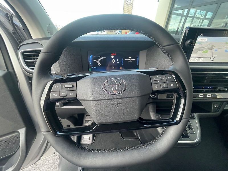 Toyota ProAce Verso 2.0D 177HP A/T Business 9 Comf - fotka 19 z 31