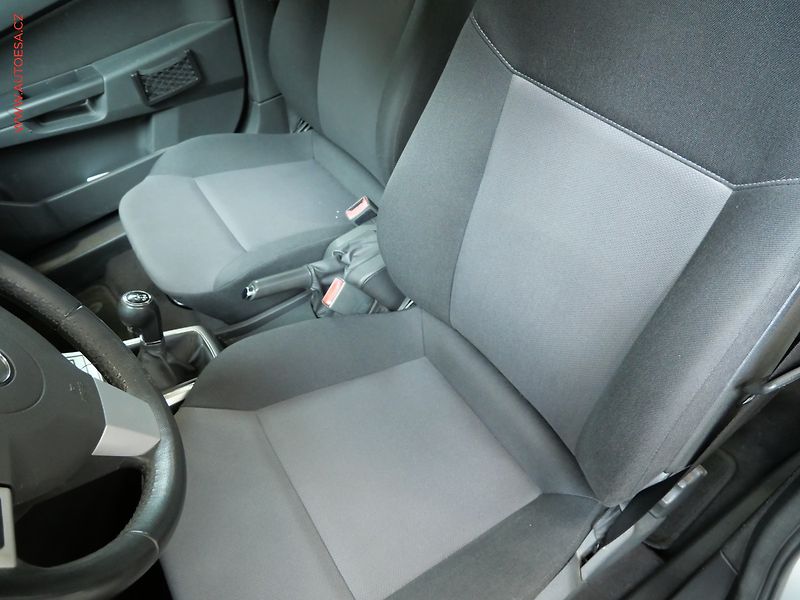 Opel Astra (2011) 1.4 16V, 1.maj,ČR, Klima - fotka 9 z 19