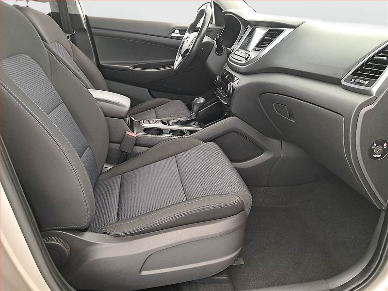 Hyundai Tucson (2016) 2.0 CRDi, 4X4, Automat, Navi - fotka 9 z 21