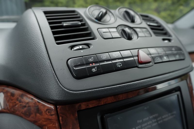 Mercedes-Benz Viano 220 cdi AMBIENTE - fotka 20 z 39