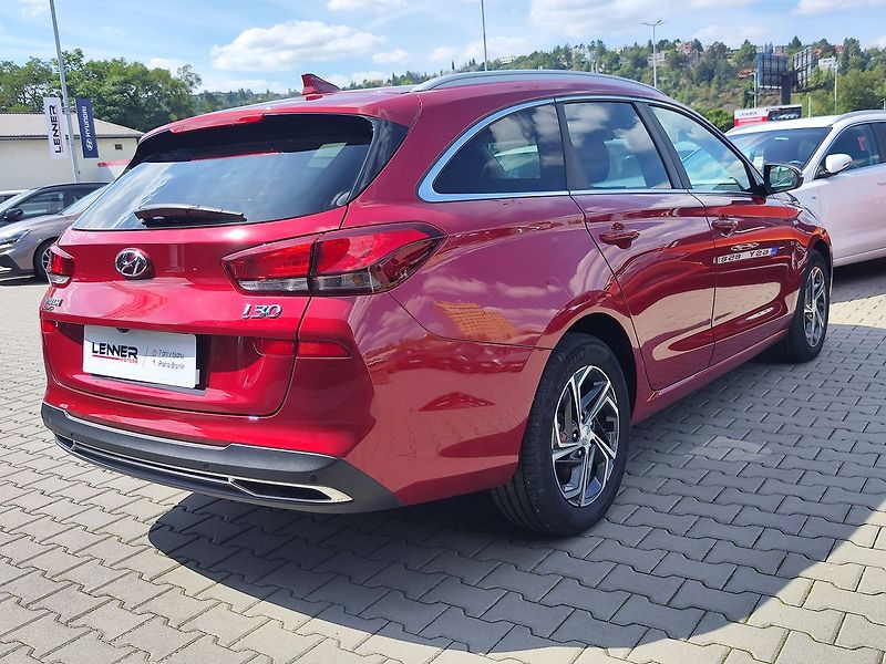 Hyundai i30 1.5 T-GDI/117kW Smart - fotka 5 z 31