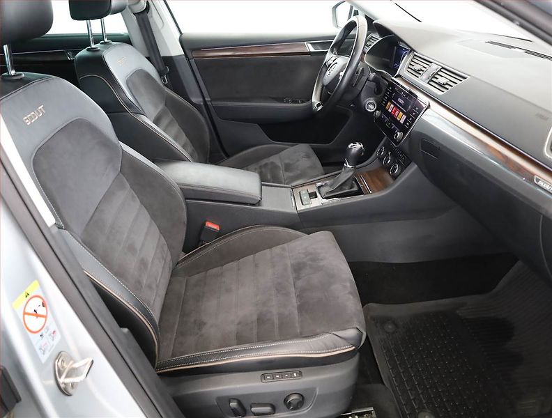 Škoda Superb (2022) Scout 2.0 TDI - fotka 7 z 15