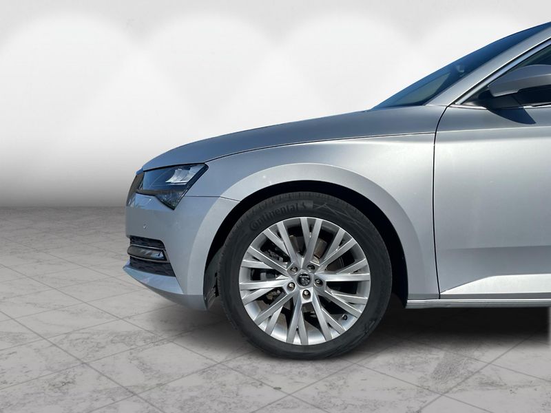 Škoda Superb 2.0 TDi DSG 7st. STYLE - fotka 10 z 26