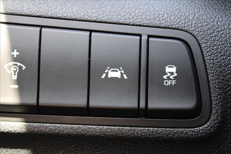 Hyundai Tucson 1,6 CRDi  ČR,1MAJ,AT,ADVENTURE - fotka 23 z 36