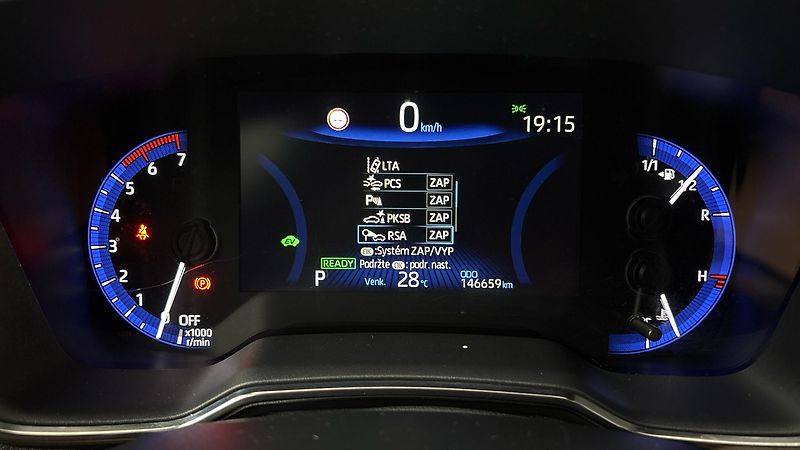 Toyota Corolla 1.8 Hybrid AUT Comfort Touring - fotka 25 z 27