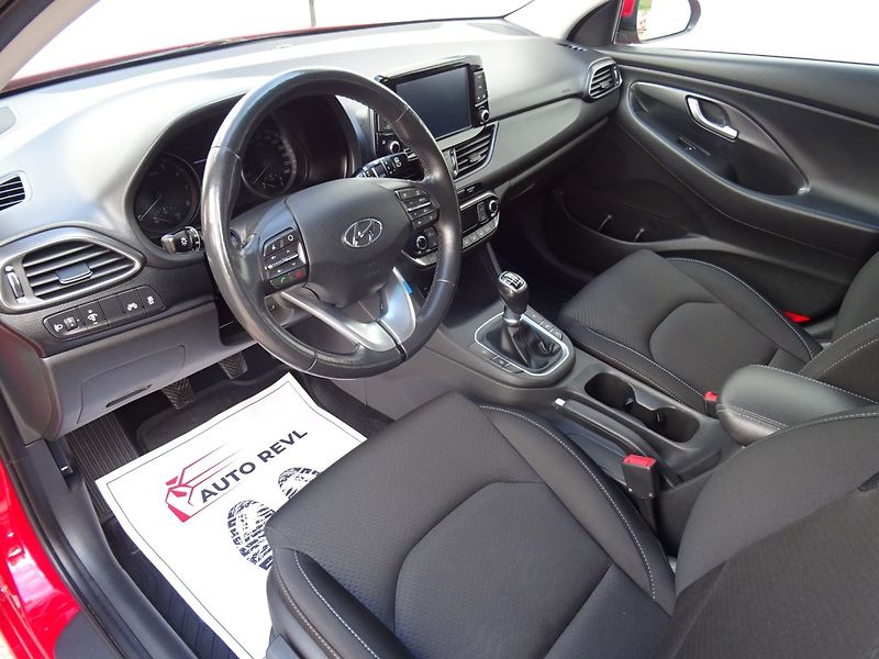 Hyundai i30 (2018) 1.4T-GDi,103kW,1majČR,S.k,DPH! - fotka 7 z 25