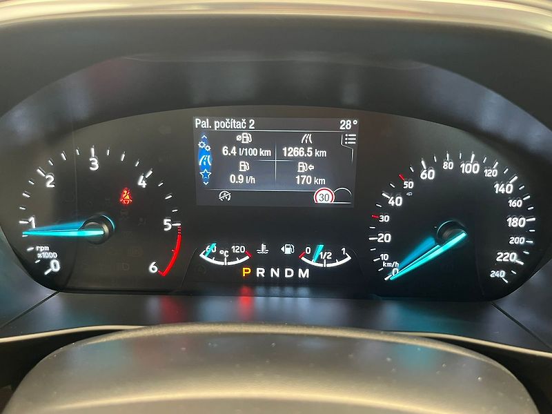 Ford Focus 2.0 EB Titanium LED - fotka 50 z 66