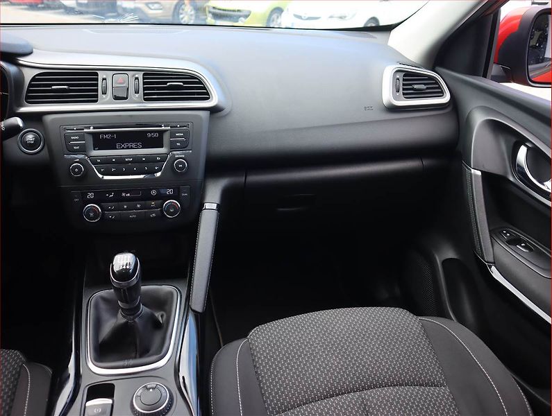 Renault Kadjar (2016) 1.6 dCi, 4X4, Tempomat - fotka 8 z 19