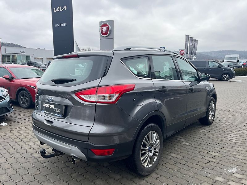 Ford Kuga 2.0 TDCi 120kW TITANIUM AT6 4x - fotka 3 z 11