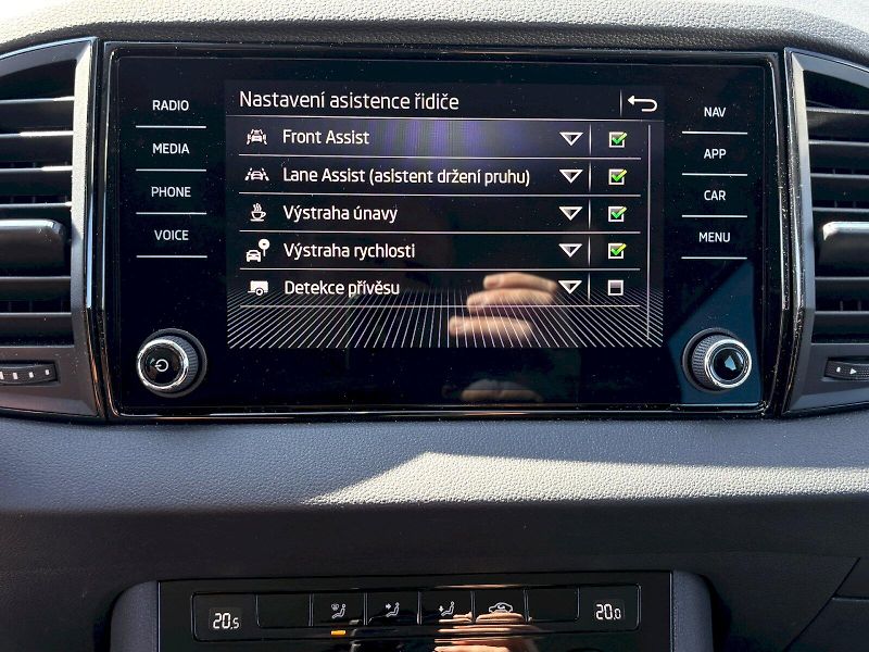 Škoda Karoq (2025) 1.5 TSI / 110 kW / SELECTION - fotka 8 z 29