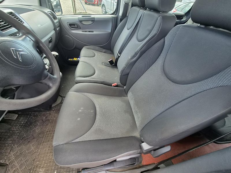 Citroën Jumpy (2012) 1,6 HDi 6 míst - fotka 6 z 8