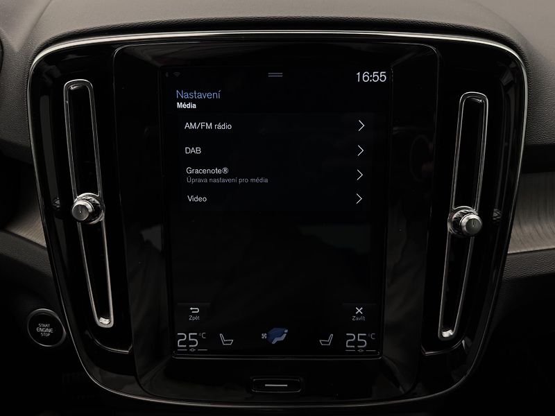 Volvo XC40 D3 INSCRIPTION AUT - fotka 35 z 43
