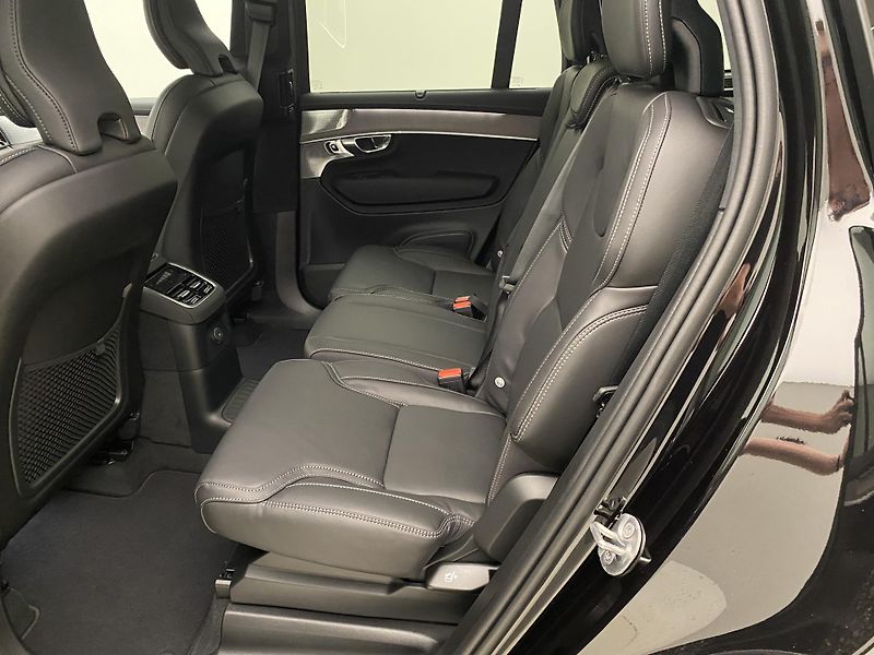 Volvo XC90 (2026) T8 AWD Plug-in DARK ULTRA - fotka 6 z 76