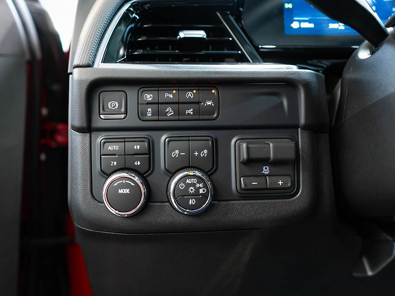 Chevrolet Tahoe (2026) 6.2 V8 4WD RST, 8 míst - fotka 22 z 39