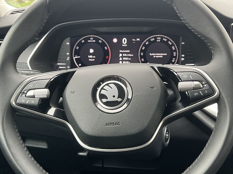 Škoda Octavia Selection 1.5 TSI 110 kW - fotka 25 z 35