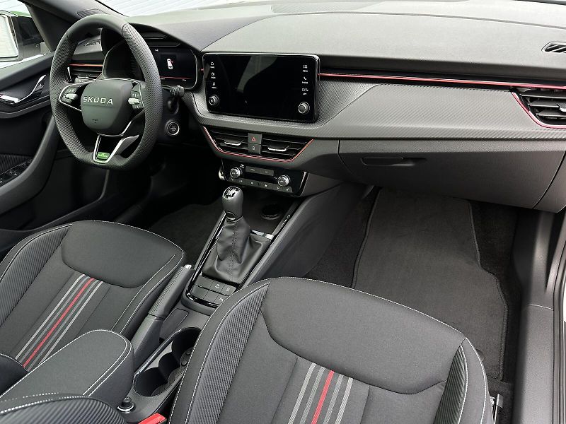 Škoda Kamiq 1.0TSi Monte Carlo 116PS Matri - fotka 38 z 41