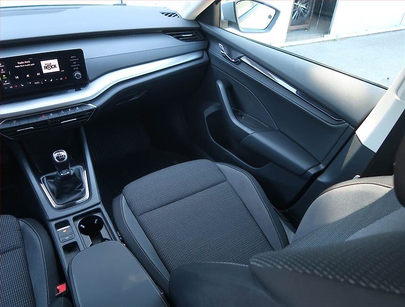 Škoda Octavia (2022) Ambition 2.0 TDI, Serv.kniha - fotka 8 z 18