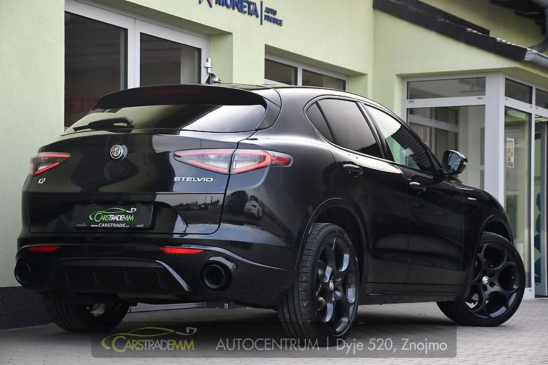 Alfa Romeo Stelvio 2.2 Diesel 16V 154kW Veloce AT - fotka 5 z 53