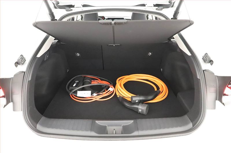 Toyota Prius (2024) 2.0 Plug-in Hybrid - fotka 14 z 21