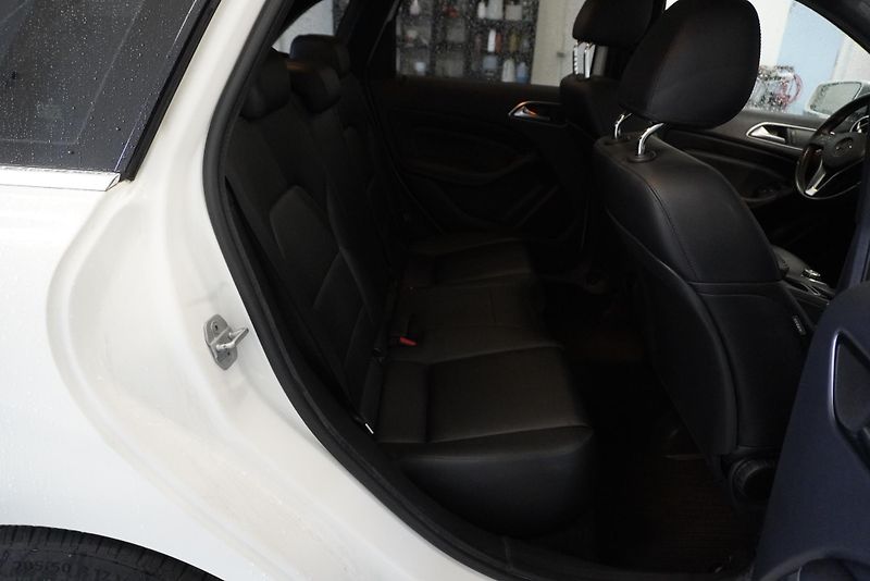 Mercedes-Benz Třídy B (2015) B250 2,0I AUTOMAT - fotka 25 z 30