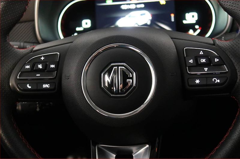 MG ZS (2022) Exclusive 1.0 Turbo, Automat - fotka 16 z 18