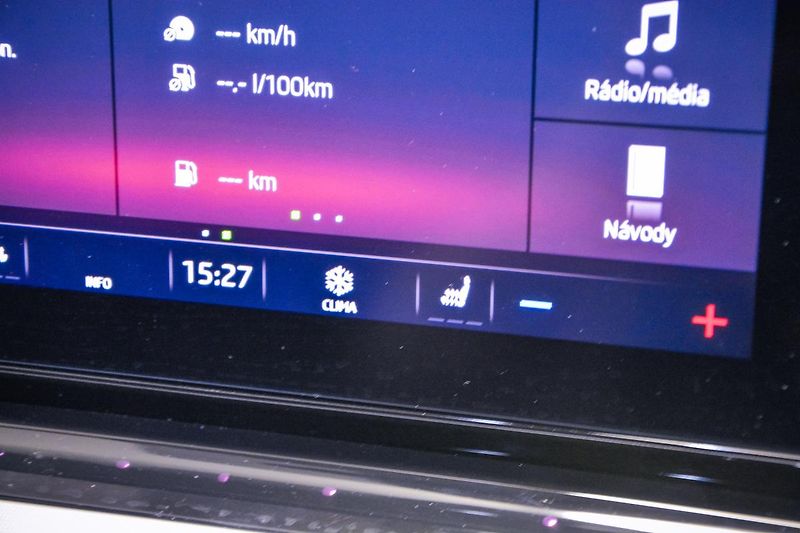 Škoda Octavia Style Plus Navigace 18 kola ČR - fotka 25 z 76