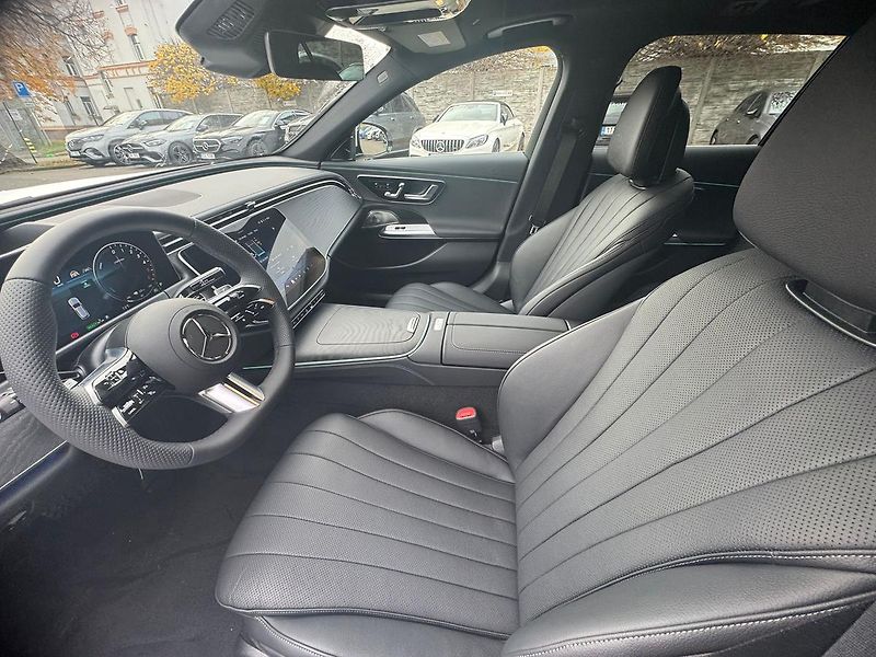 Mercedes-Benz Třídy E (2025) E 300 de 4MATIC kombi - fotka 10 z 26