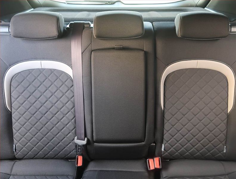 Kia Ceed (2016) GT Line 1.0 T-GDI, Navi - fotka 10 z 22
