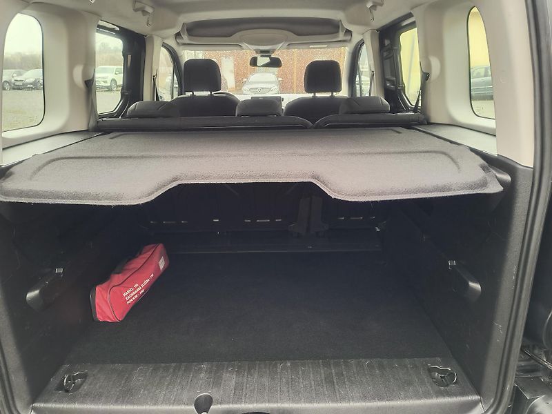 Toyota ProAce City Verso 1.2 T 81KW/1.MAJ.ČR/ACC/KAMERA - fotka 16 z 37