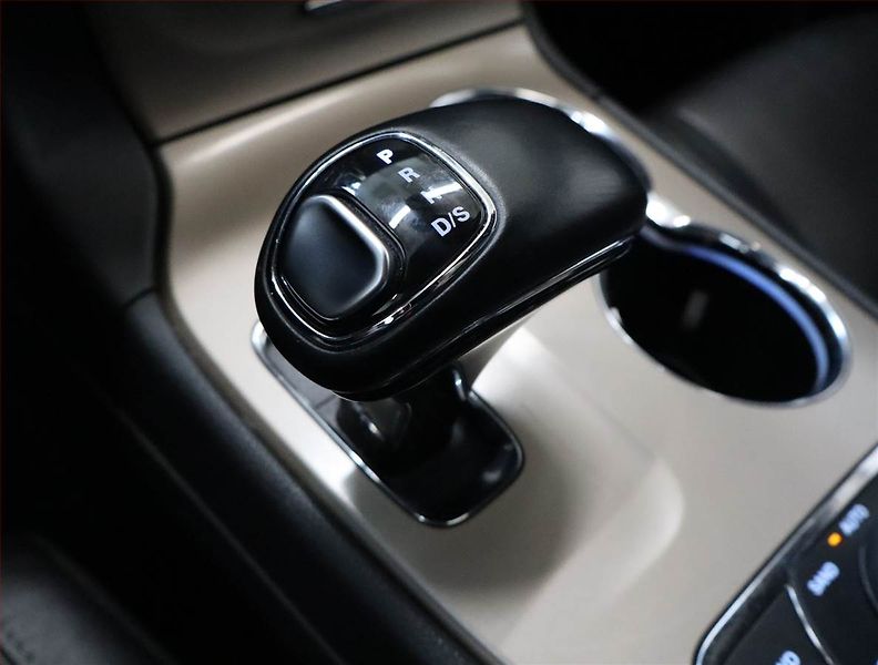 Jeep Grand Cherokee (2015) 3.6 V6, 4X4, Automat, Kůže - fotka 13 z 23