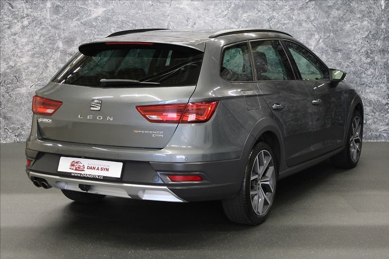 Seat Leon 2,0 TDI X-PERIENCE 4x4 TOP! - fotka 3 z 37