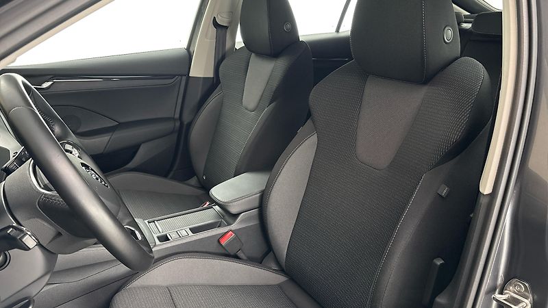 Škoda Octavia 1.5 TSI Ambition - fotka 15 z 25