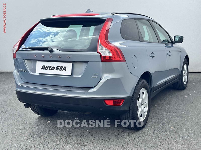 Volvo XC60 (2009) 2.4D AWD, AT, park.čidla - fotka 4 z 15