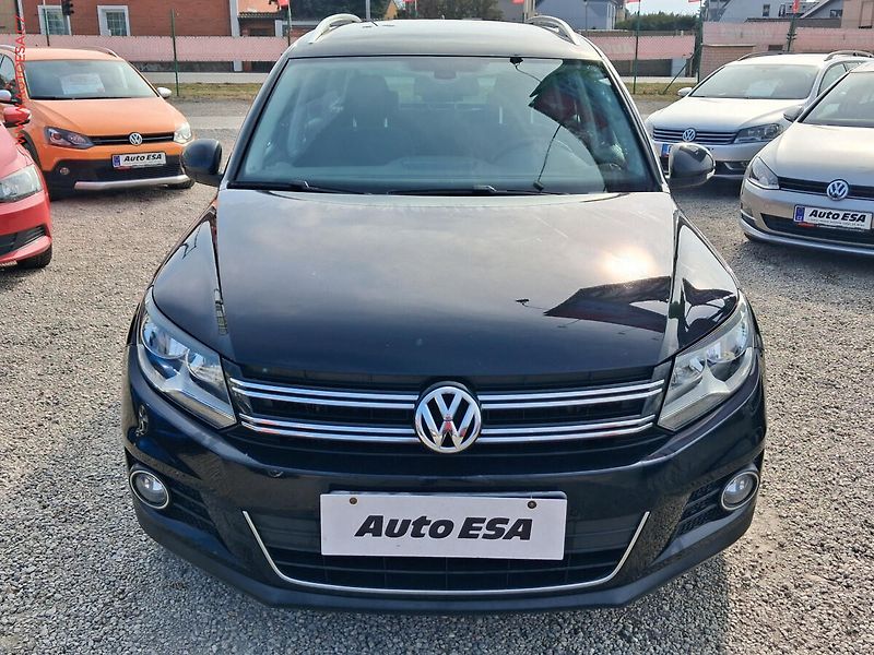 Volkswagen Tiguan (2011) 2.0 TDi 4x4, AC, tempo - fotka 2 z 19