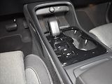Volvo XC40 2,0 B3 Plus Dark Bezklíč - náhled 15