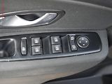 Renault Mégane (2010) 1.6i, ČR, AC, park.kamera - náhled 11