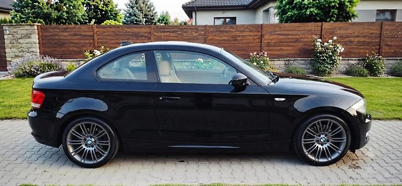 BMW Řada 1 135i e82 Mpacket - fotka 31 z 43